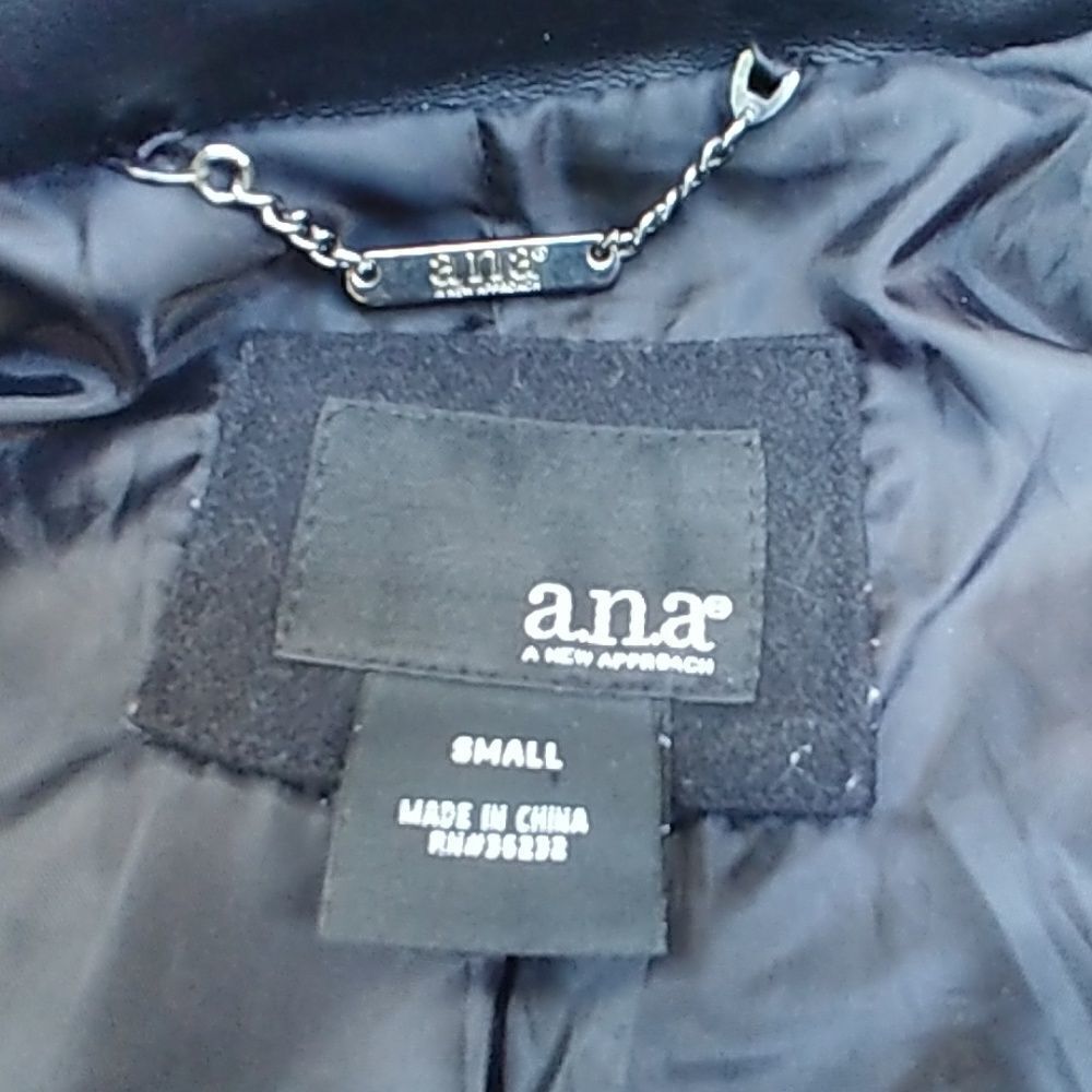 Black Wool & Vinyl Quilted Cafe Motorcycle Jacket - Picture 3 of 4